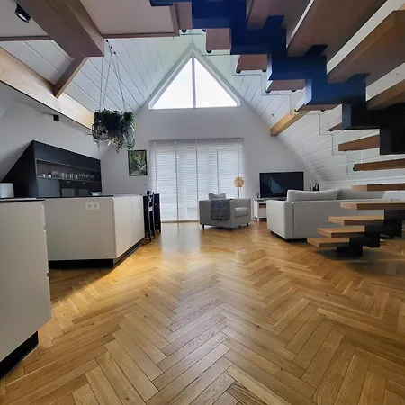 Chocholowska Przystan شقة